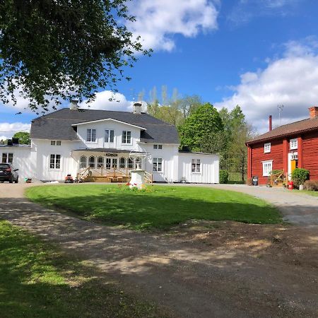 Bredsjoe Gamla Herrgard White Dream Mansion Hällefors Esterno foto